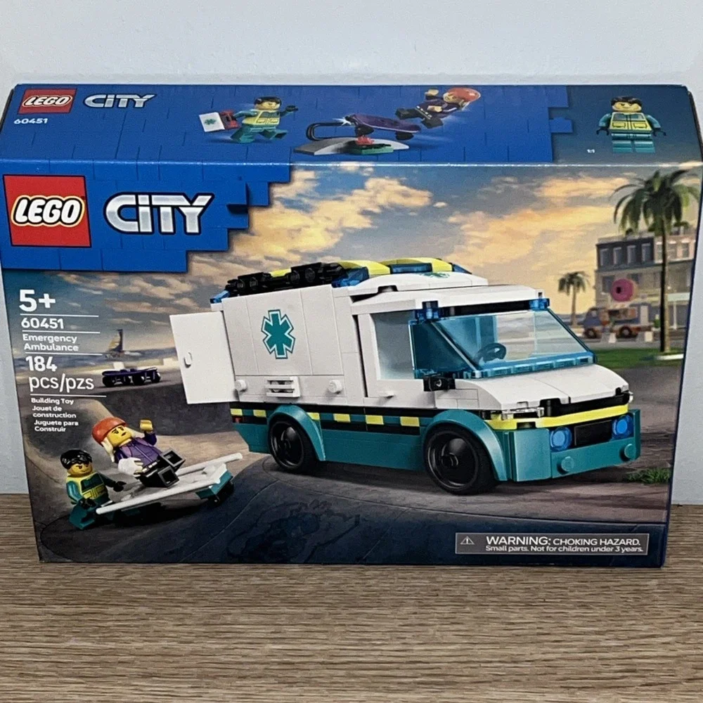 LEGO CITY Emergency Ambulance 60451 Complete Set 184 Pieces Ages 5+ NEW & SEALED